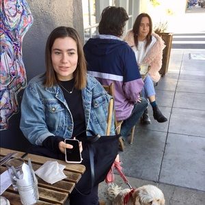 Meet your Posher, Bella